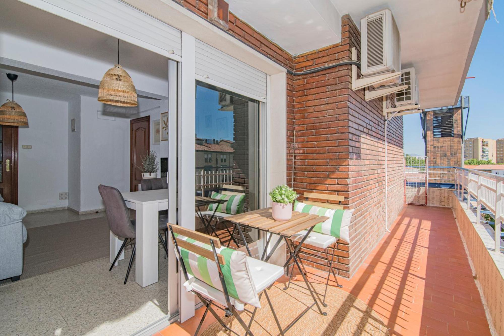 Delfin Retreat Con Terraza Junto A Parada De Metro Granada Exteriér fotografie